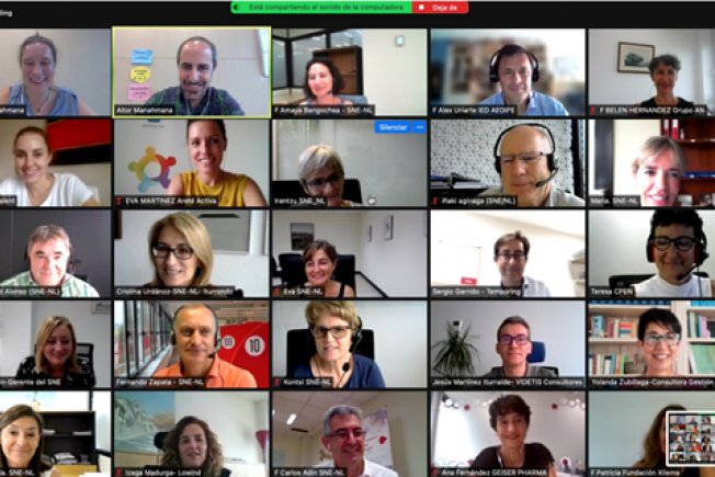 fotografías de las personas que participaron en el grupo de trabajo de AEDIPE y el SNE